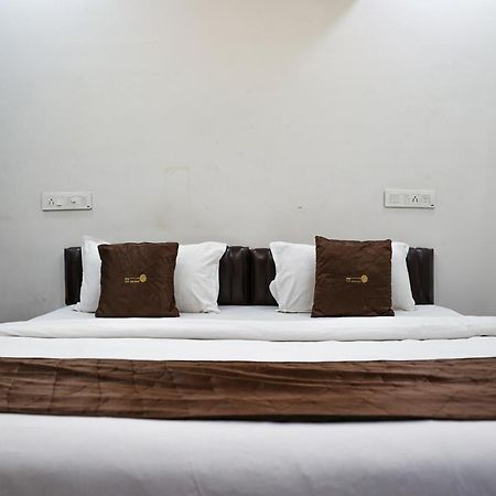 The Browns Hotel Nagpur Ngoại thất bức ảnh