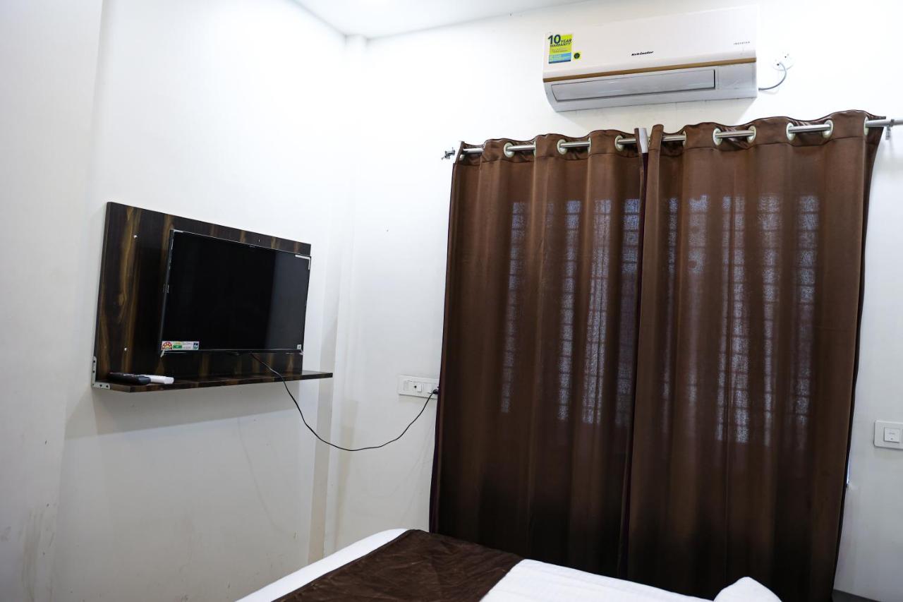 The Browns Hotel Nagpur Ngoại thất bức ảnh