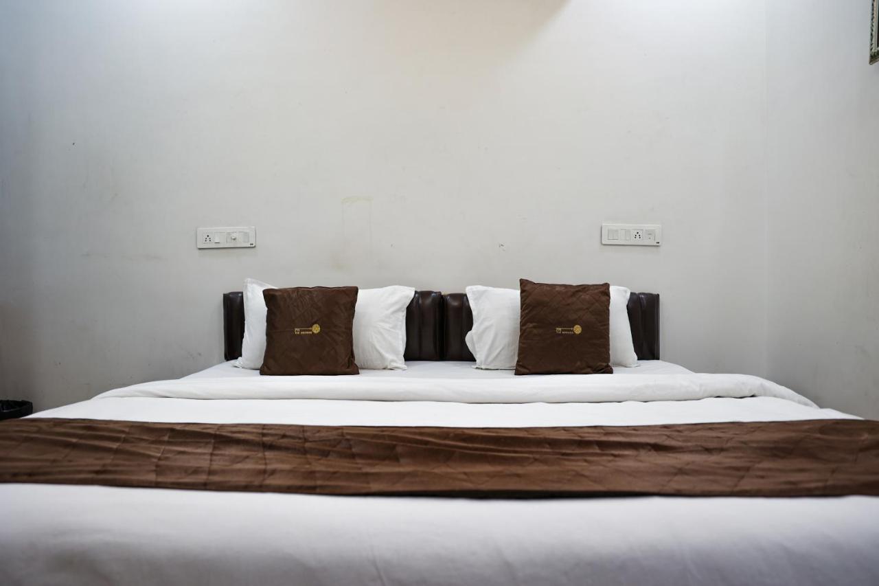 The Browns Hotel Nagpur Ngoại thất bức ảnh
