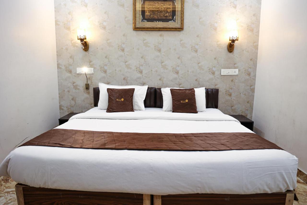 The Browns Hotel Nagpur Ngoại thất bức ảnh